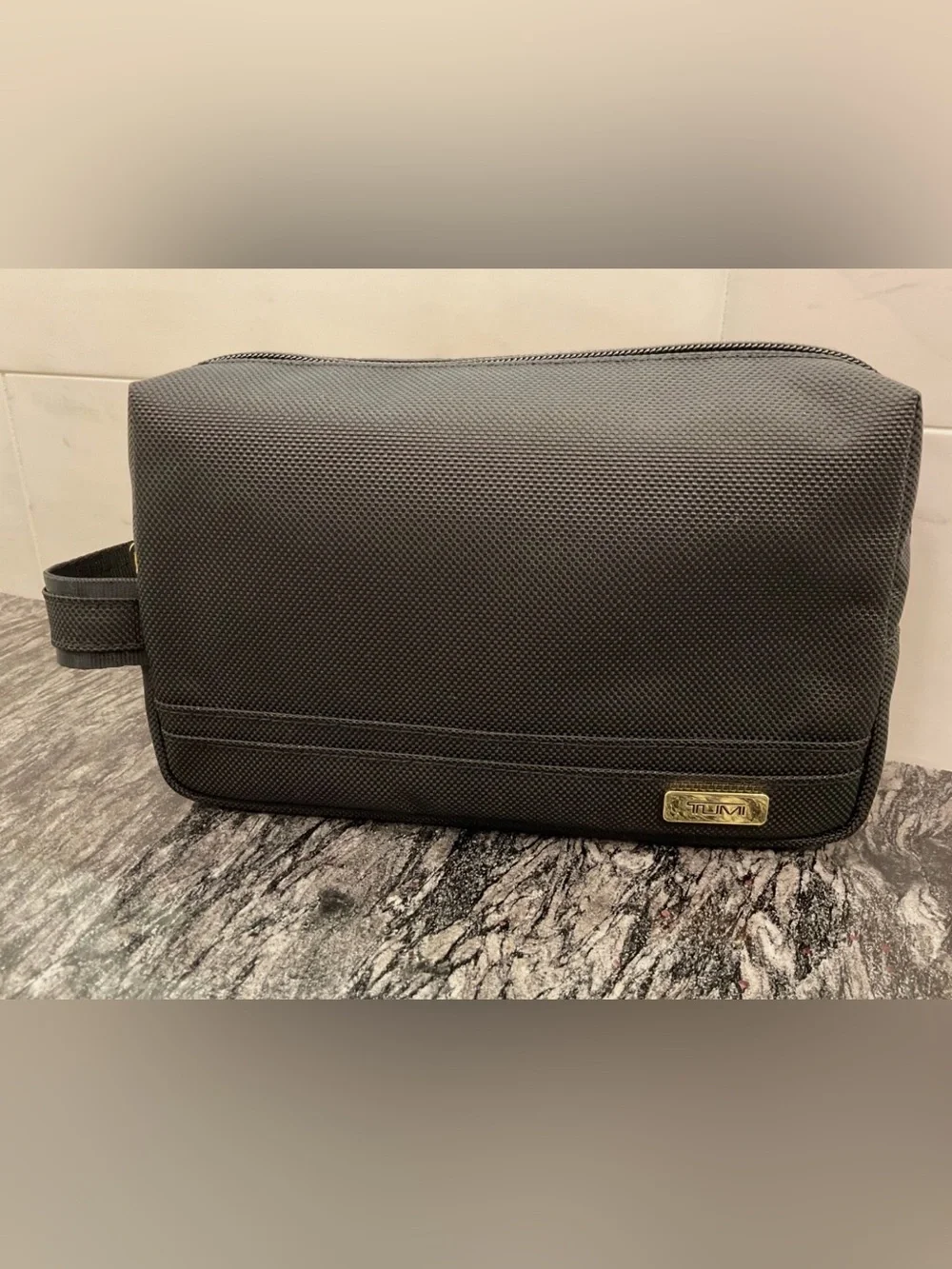 NEW TUMI Ballistic Nylon Zippered Medium Kit - Pouch Cosmetic Bag BLACK w/ GOLD